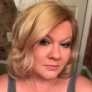 Meet your Posher, Janet